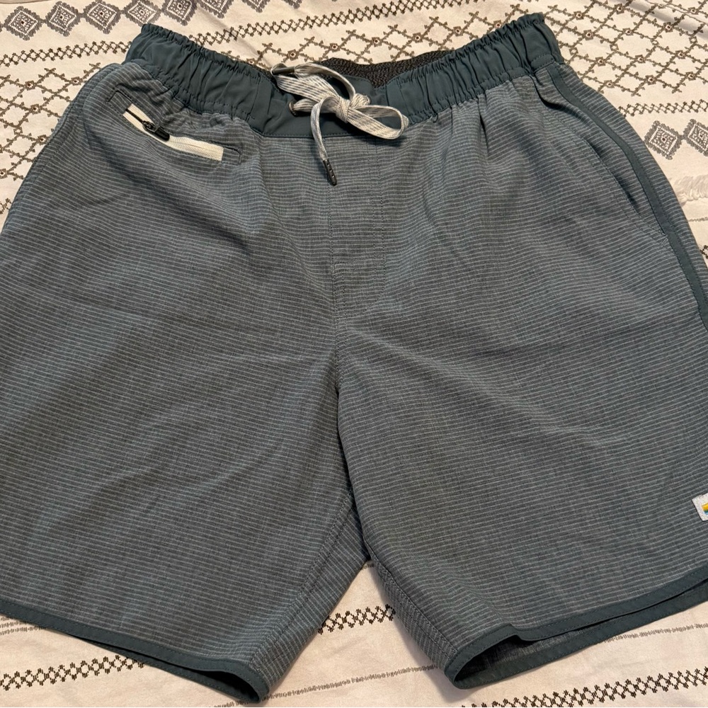 Vuori Volley Shorts Green/Gray Pinstripes Shorts